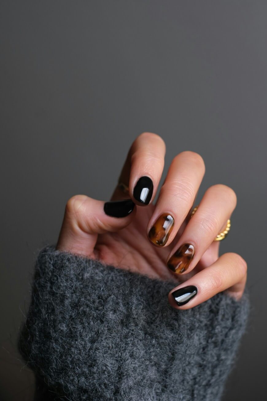 tortoiseshell nails for fall