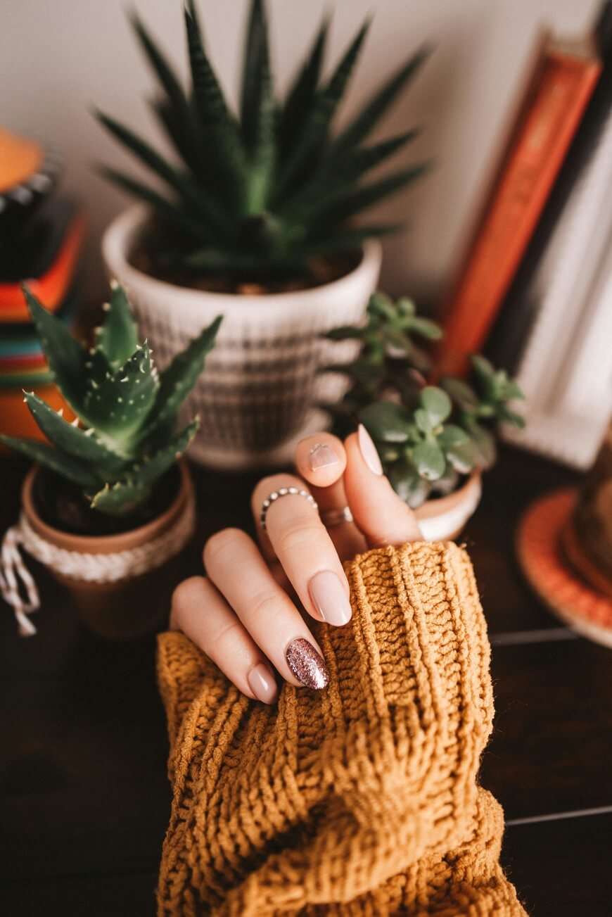 short glitter nails for fall