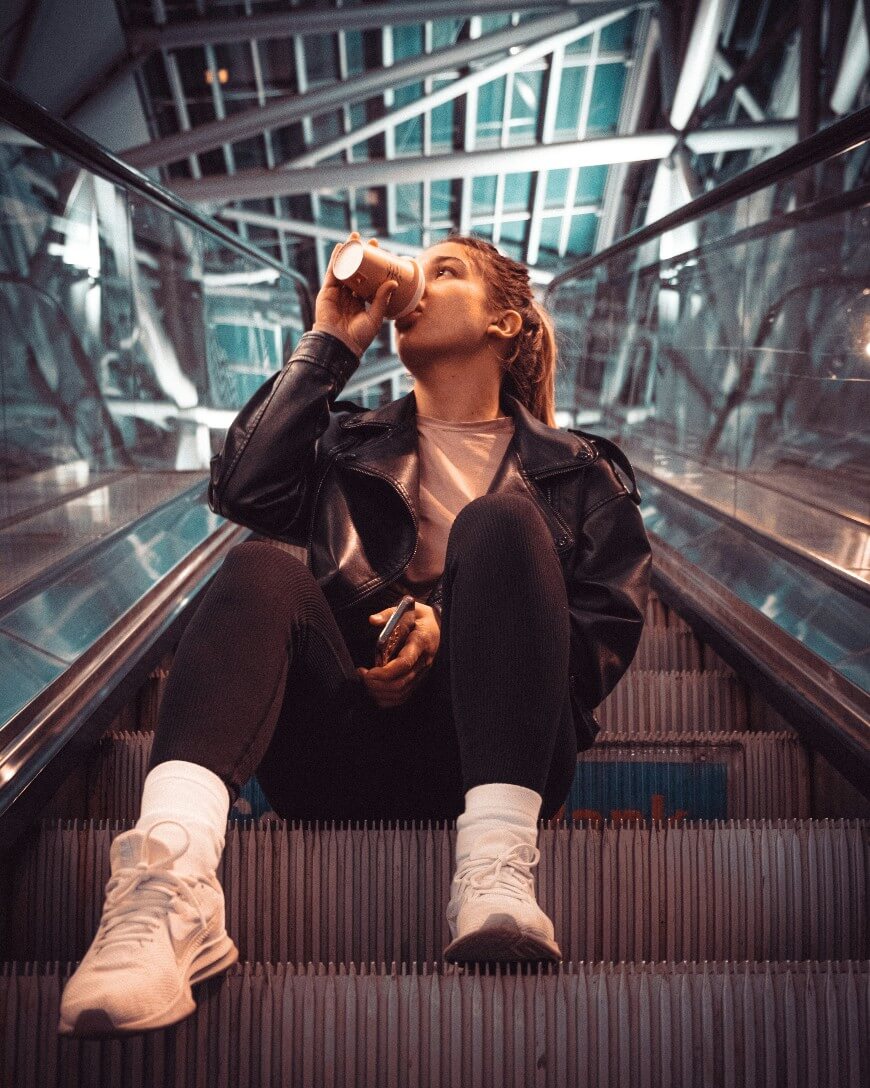 leggings and jacket airport outfit