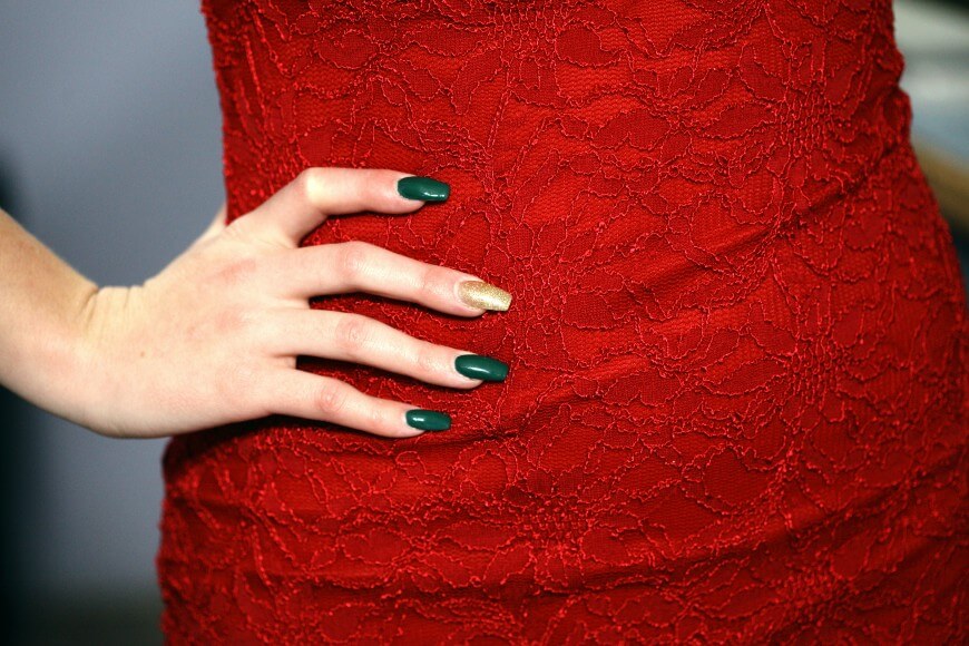 green and gold christmas nails