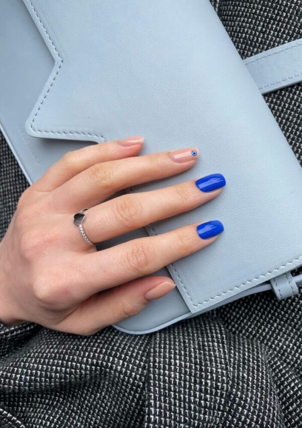 cute blue nails