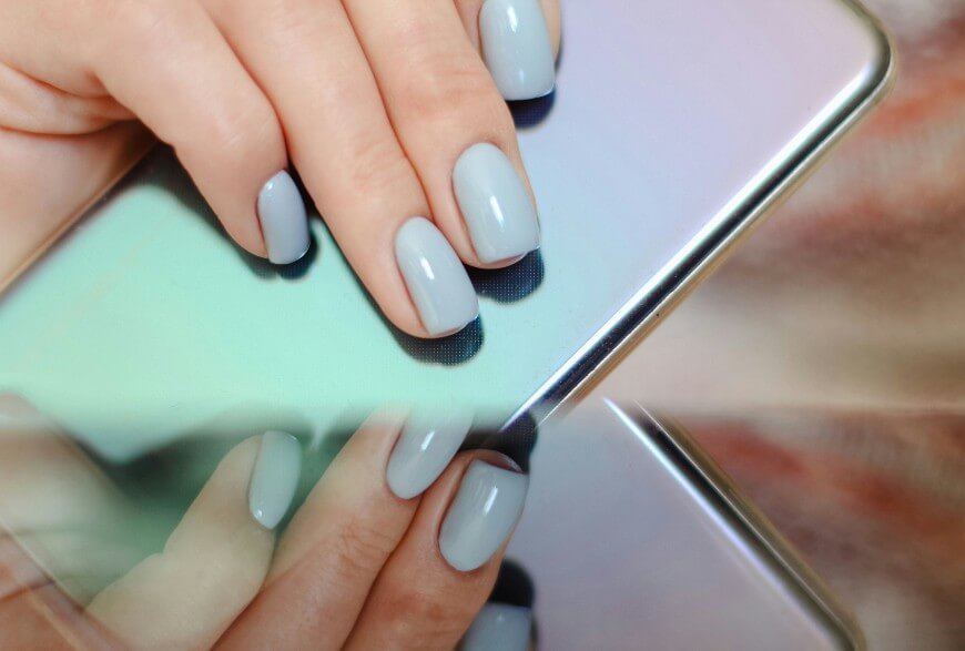 pale blue nails