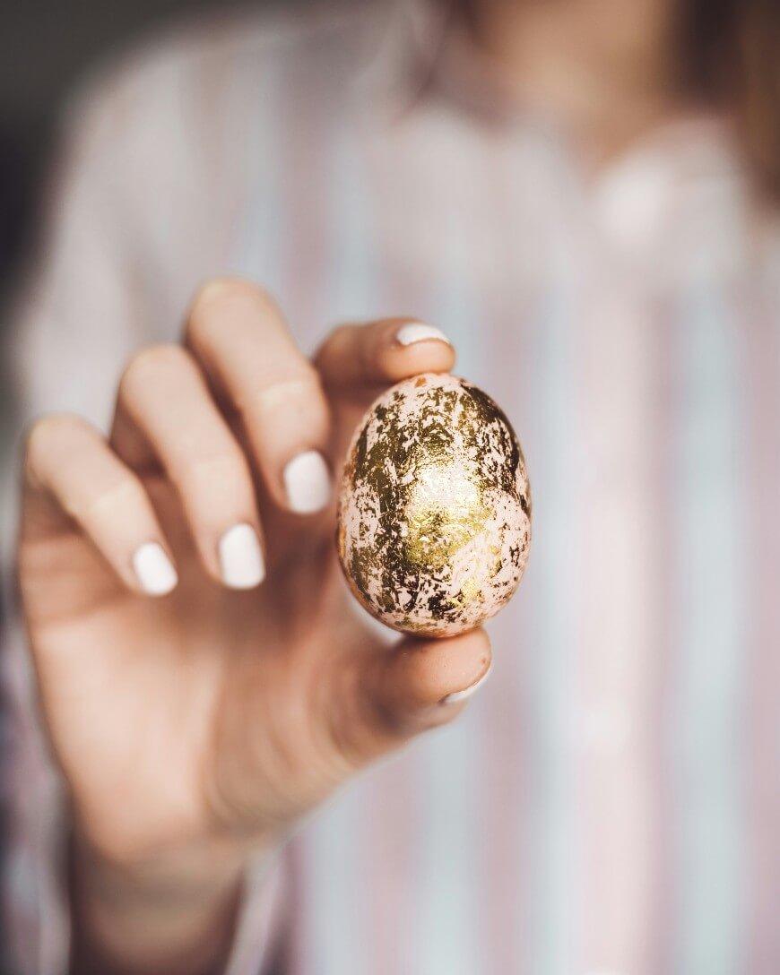 gold easter egg design nails