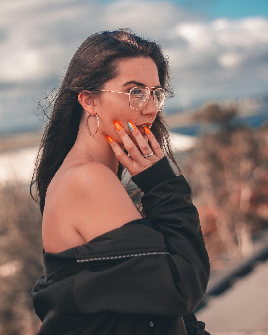 bright orange nails