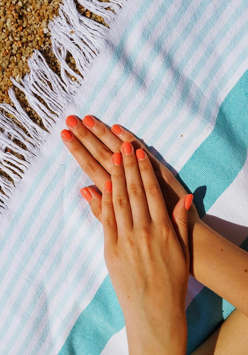vacation nails
