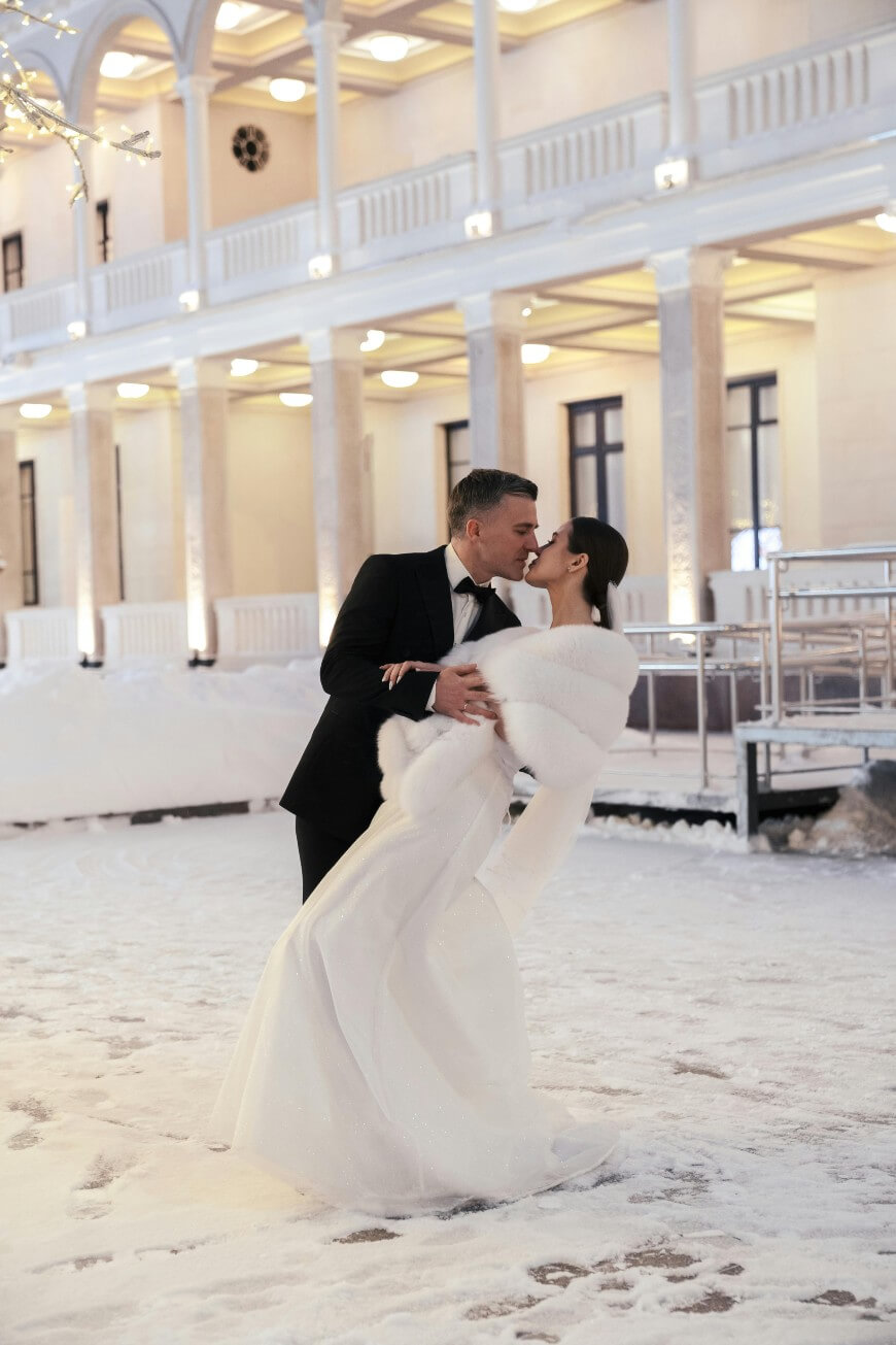 wedding theme in snow weather