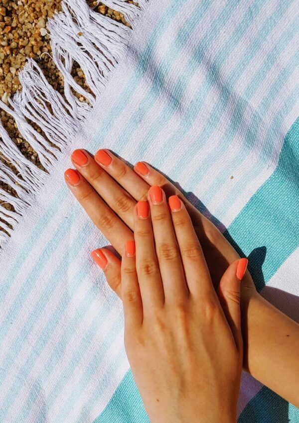 orange vacation nails