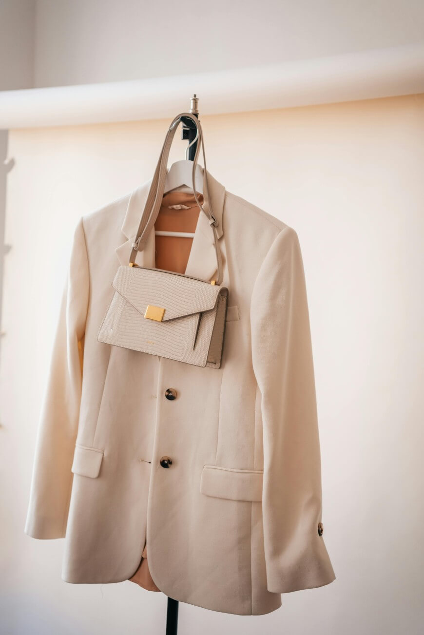 cute neutral outfit