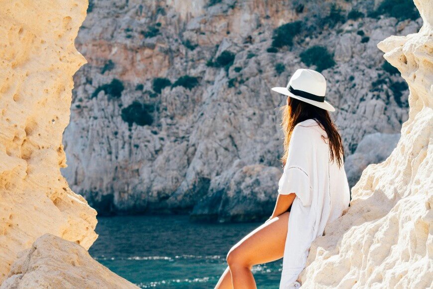 cute white beach outfit
