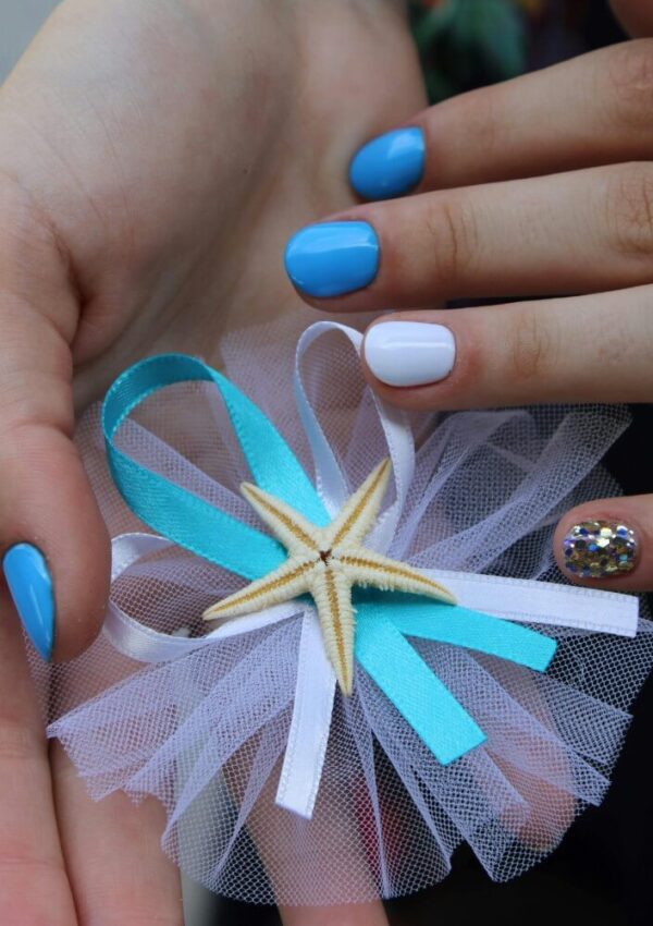 blue gradient greek nails
