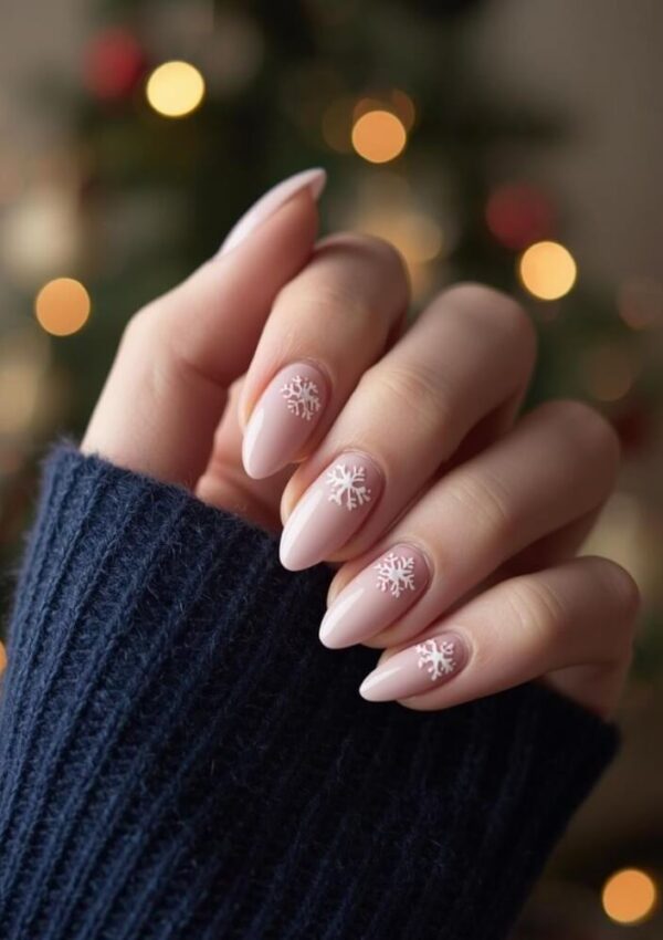 30+ Pink and White Christmas Nails So Pretty It Hurts