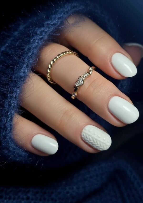 25+ Sweater Nail Ideas for Fall and Winter