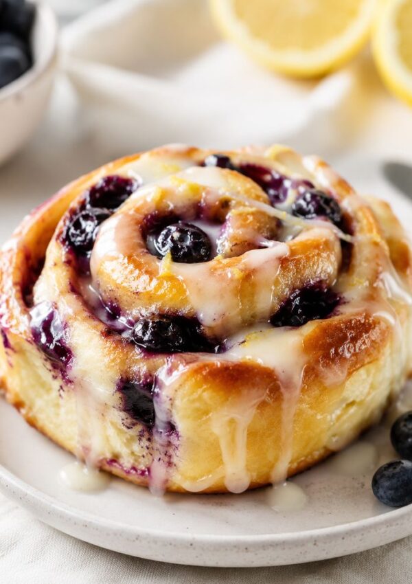 15 Cinnamon Roll Flavors You Need to Try This Season