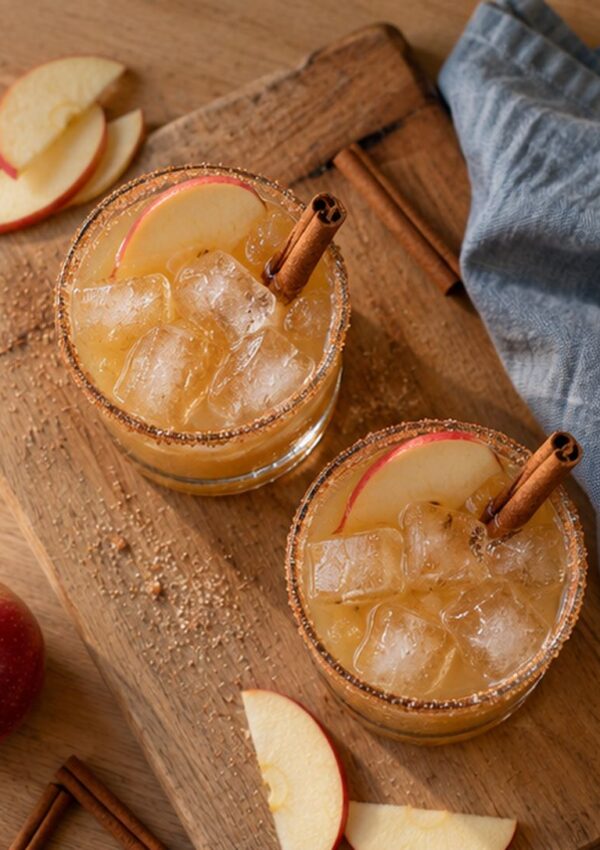 Easy Apple Cider Margarita With a Cinnamon Sugar Rim